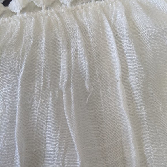 Cold Shoulder Flowy Dress - Picture 5 of 7